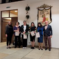 PXL_20251213_204350204